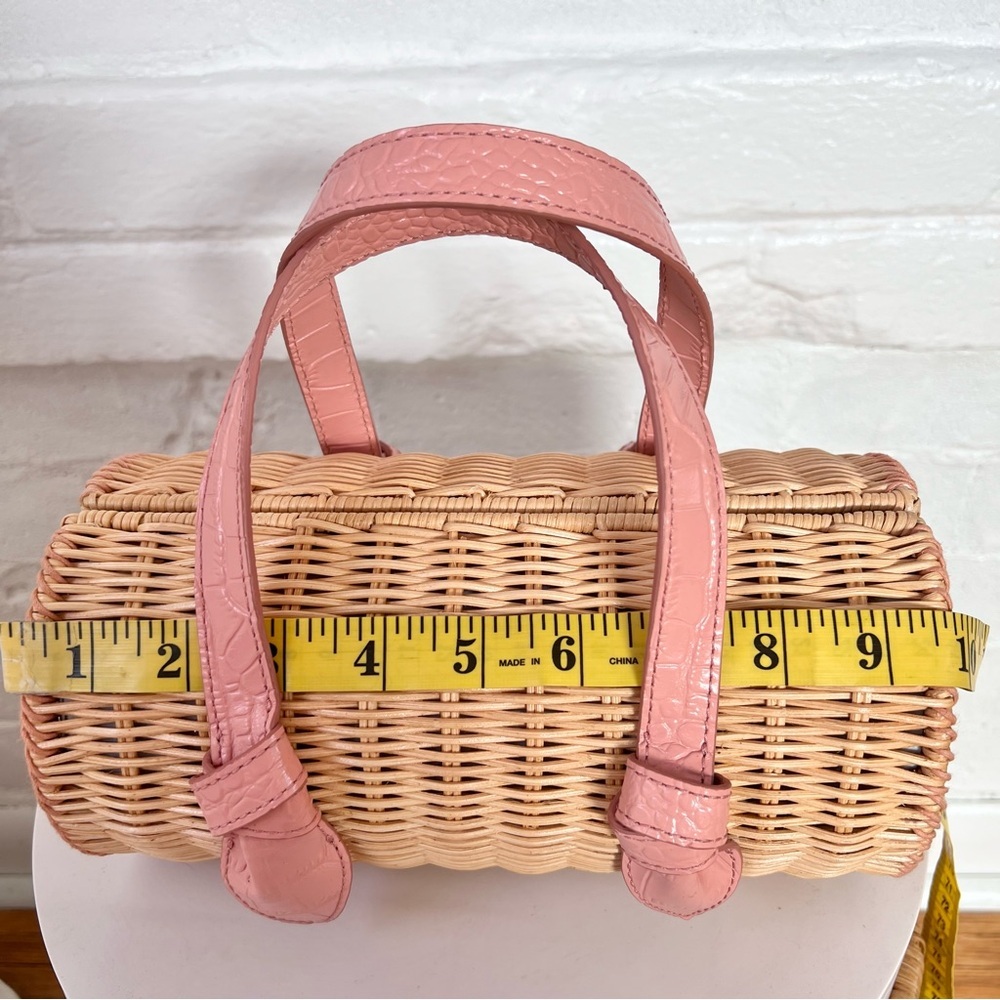Pink Straw Shoulder Bag with Pink Chain Handles - Picture 13 of 14
